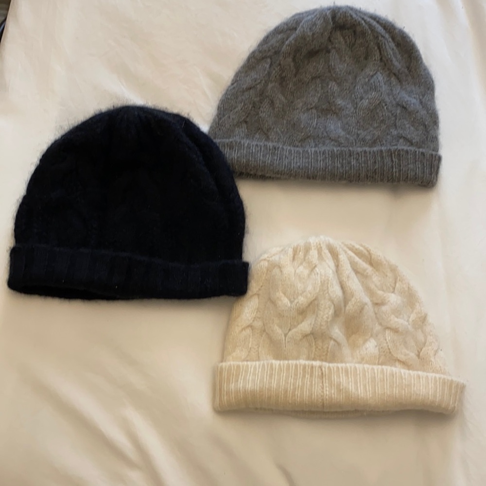 Bloomingdales cashmere hat bundle. Black gray cream